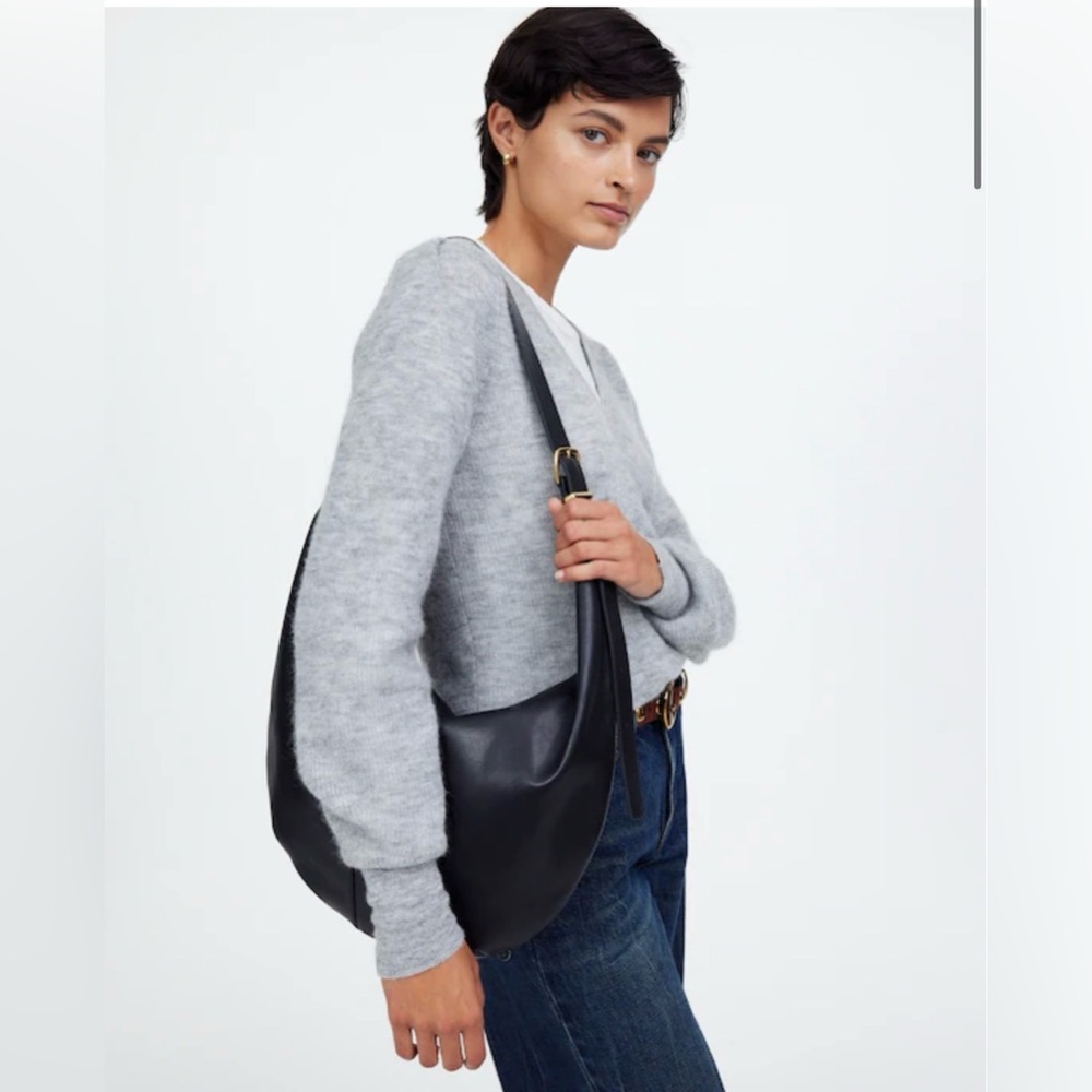 Madewell Essential Curve Bag in Black Leather